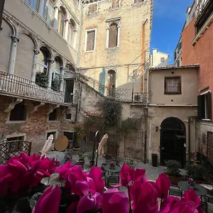 Corte Del Doge Di Rialto Venedig